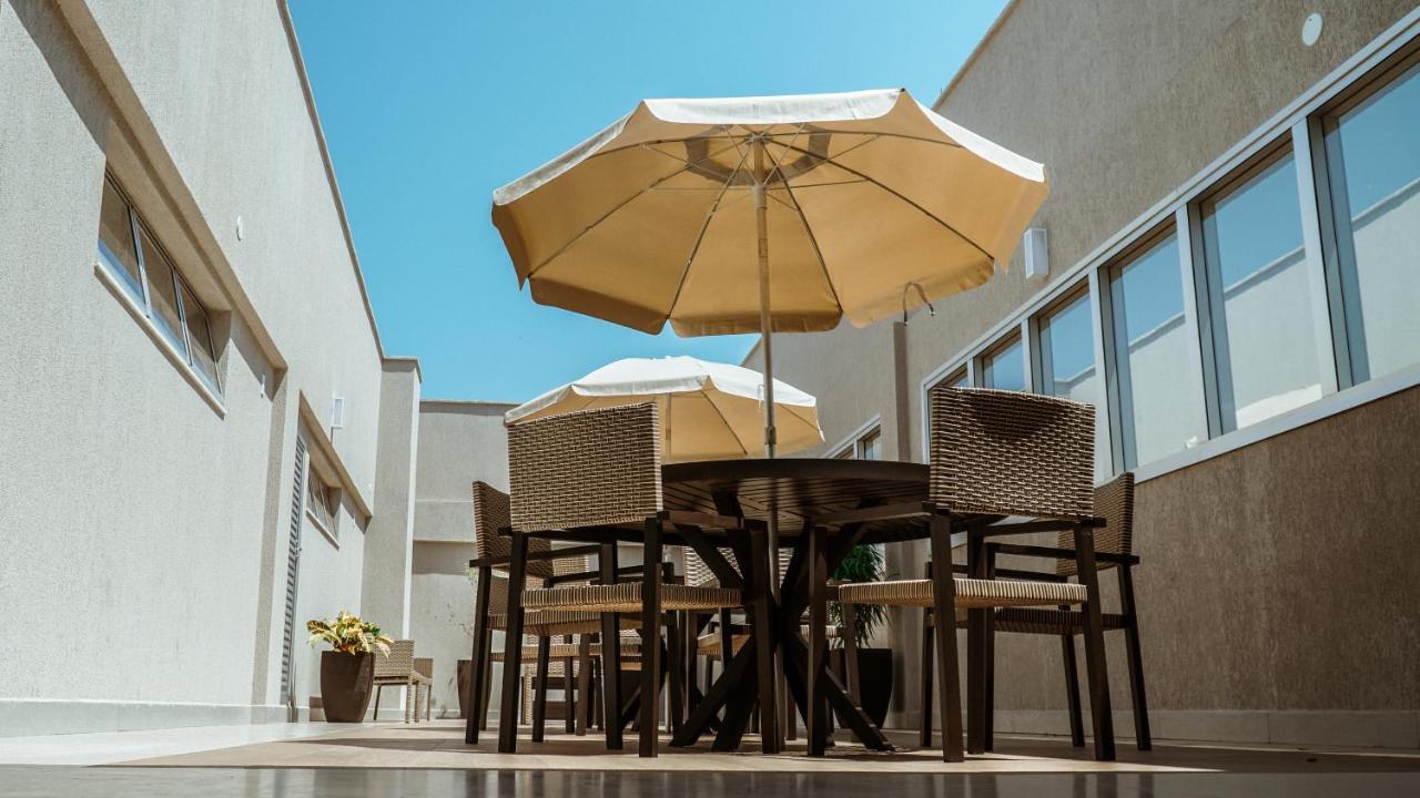 Annaya Suites Viçosa Extérieur photo